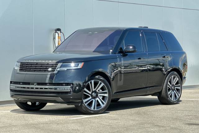 2023 Land Rover Range Rover SE