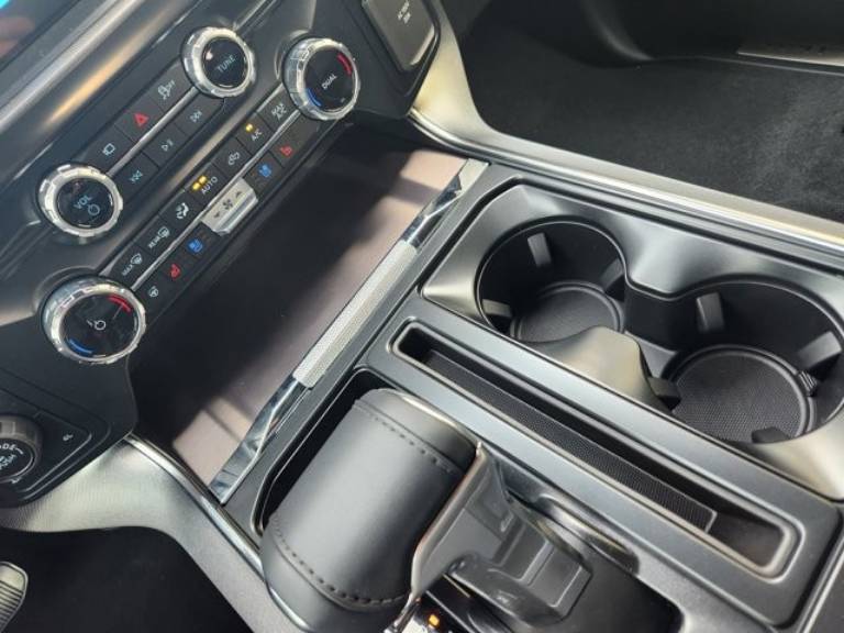 2025 Ford F-150 Platinum - Photo 15