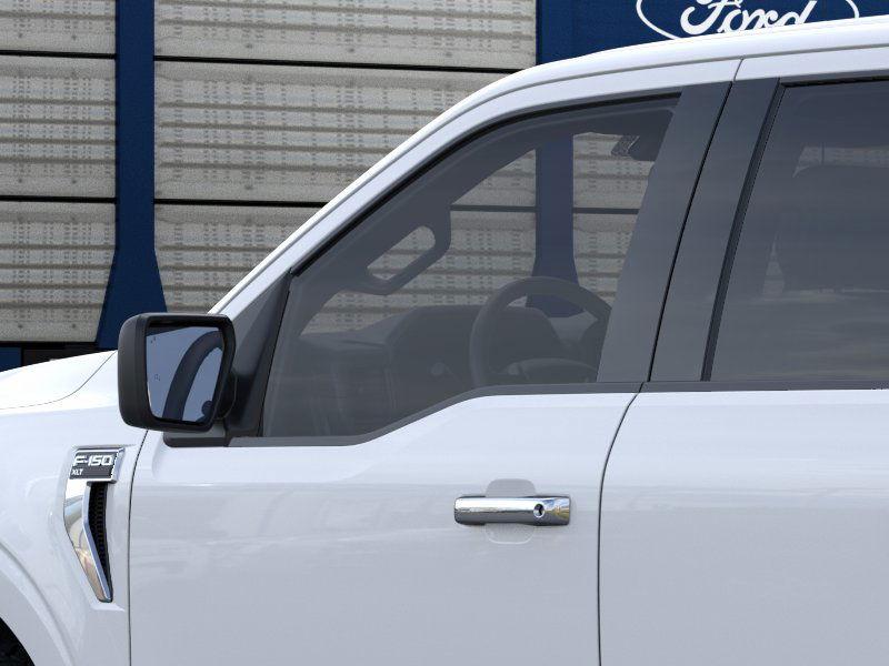 2025 Ford F-150 XLT photo 17