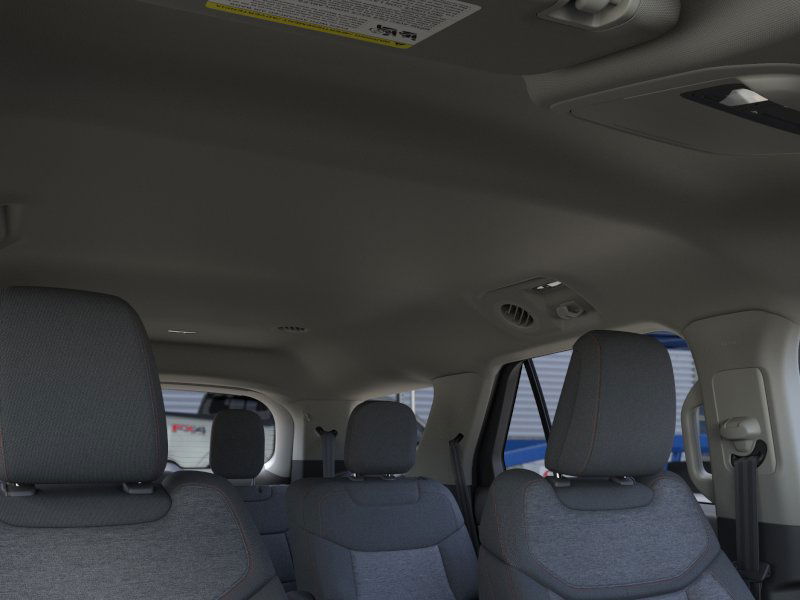 2025 Ford Explorer photo 17