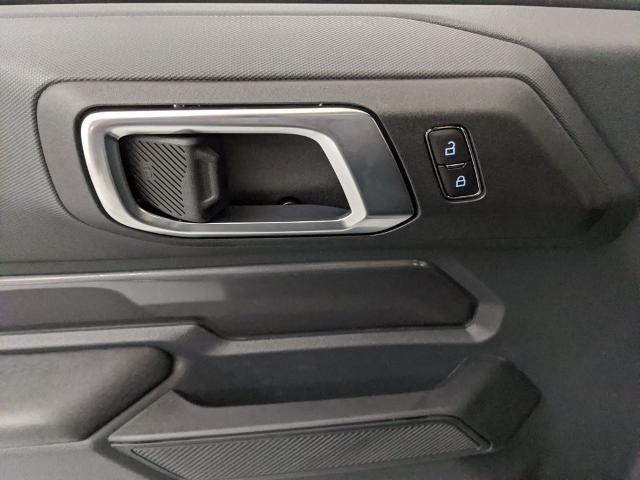 2025 Ford Bronco Base photo 20