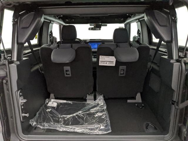 2025 Ford Bronco Base photo 23