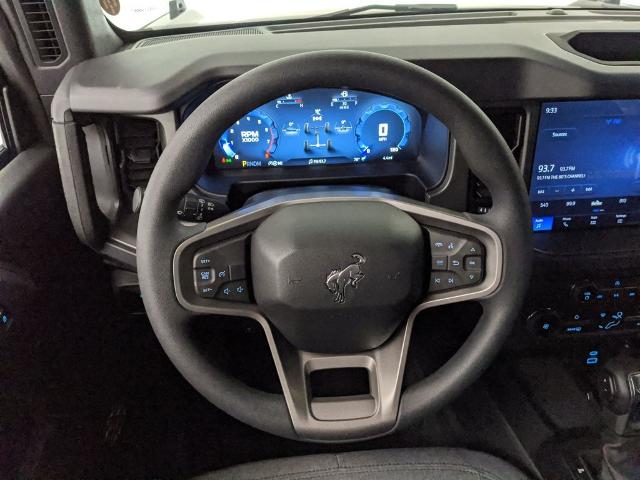 2025 Ford Bronco Base photo 15