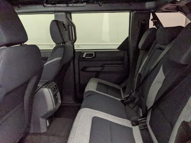 2025 Ford Bronco Base photo 21