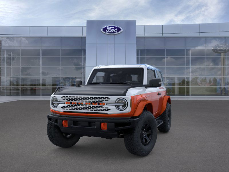2025 Ford Bronco First Edition photo 2