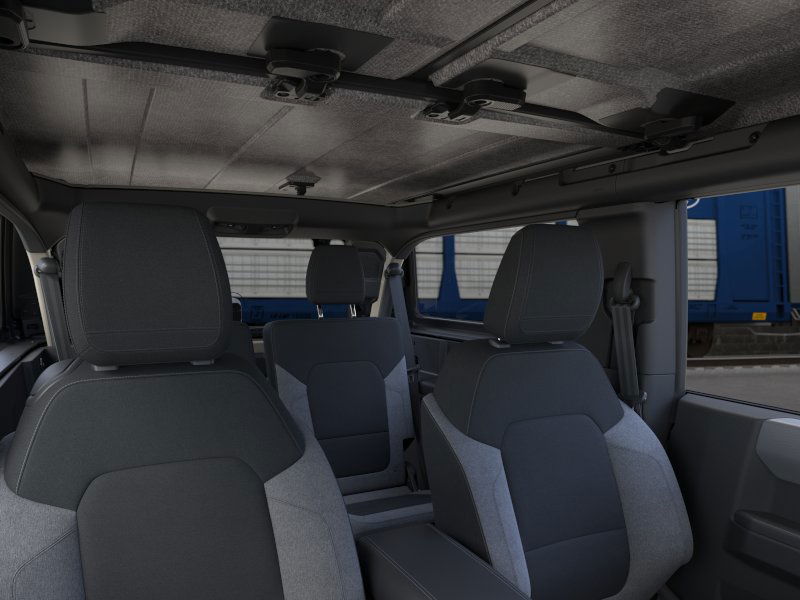 2025 Ford Bronco Base photo 10