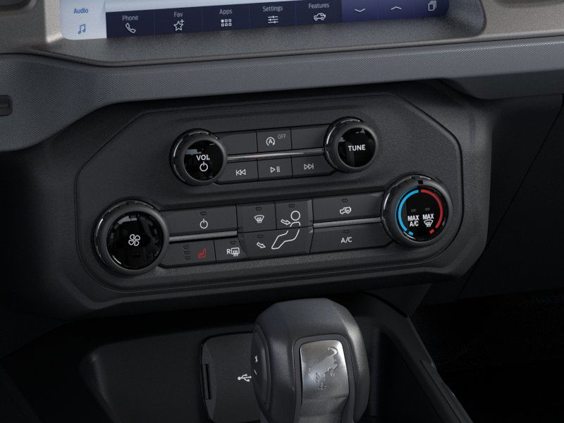 2025 Ford Bronco Base photo 14