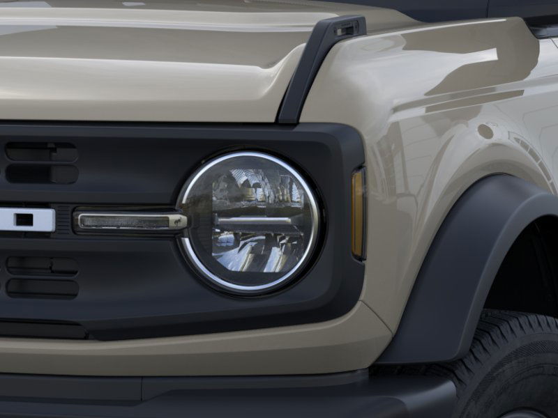 2025 Ford Bronco Base photo 18
