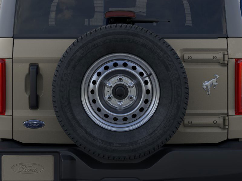2025 Ford Bronco Base photo 22