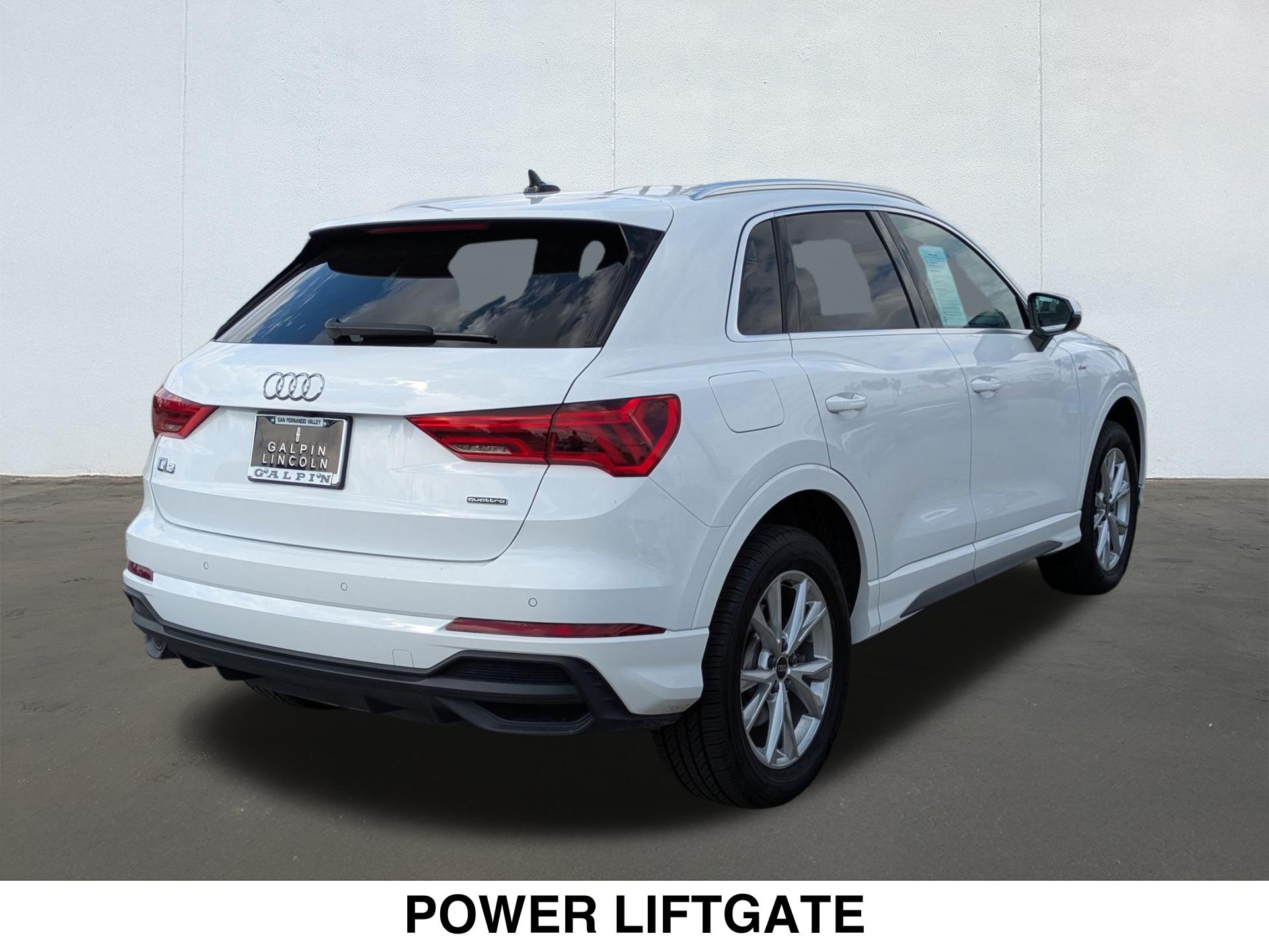 2024 Audi Q3 Premium 45 TFSI S line photo 2