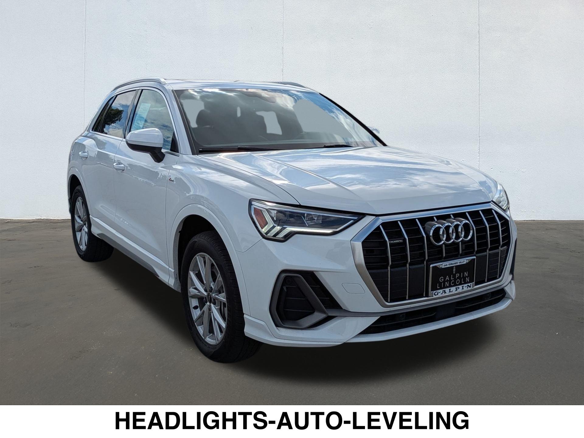 2024 Audi Q3 Premium 45 TFSI S line photo 4