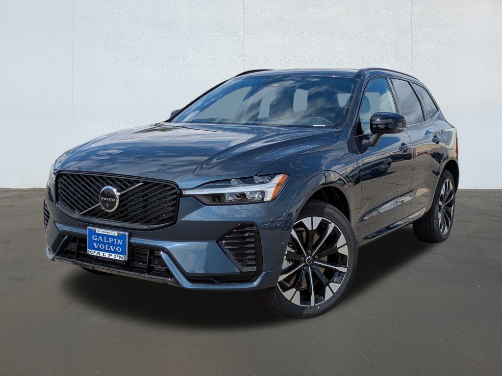 2026 Volvo XC60 Plug-In Hybrid T8 Plus
