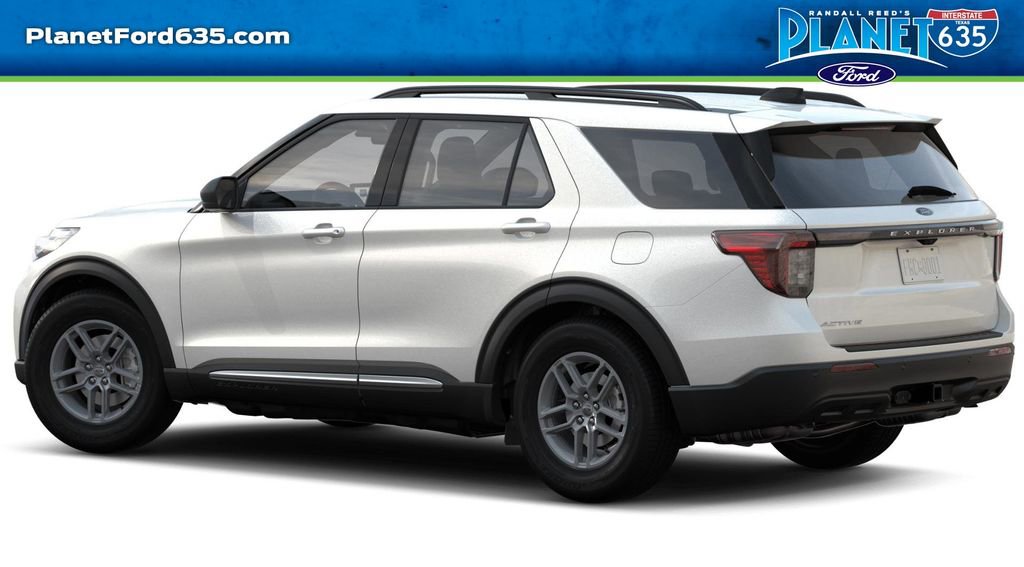 2025 Ford Explorer photo 2