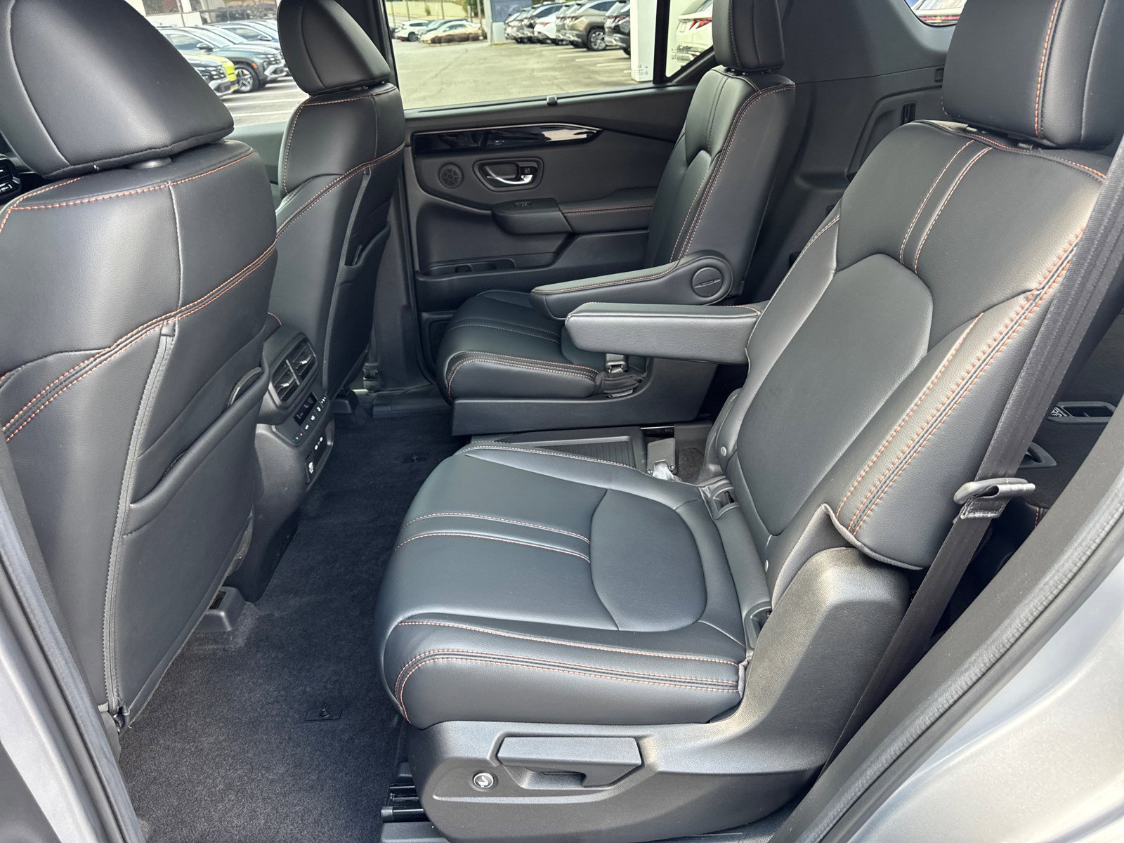 2024 Honda Pilot TrailSport photo 12