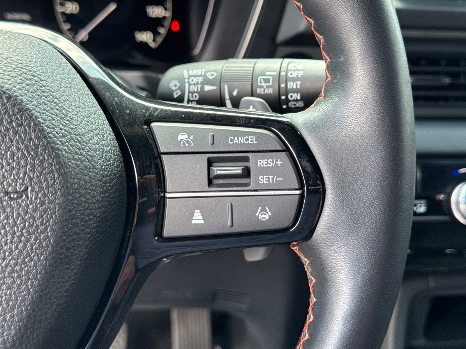 2024 Honda Pilot TrailSport photo 18