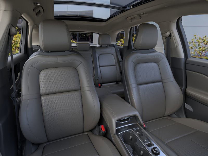 2025 Lincoln Corsair Grand Touring photo 9