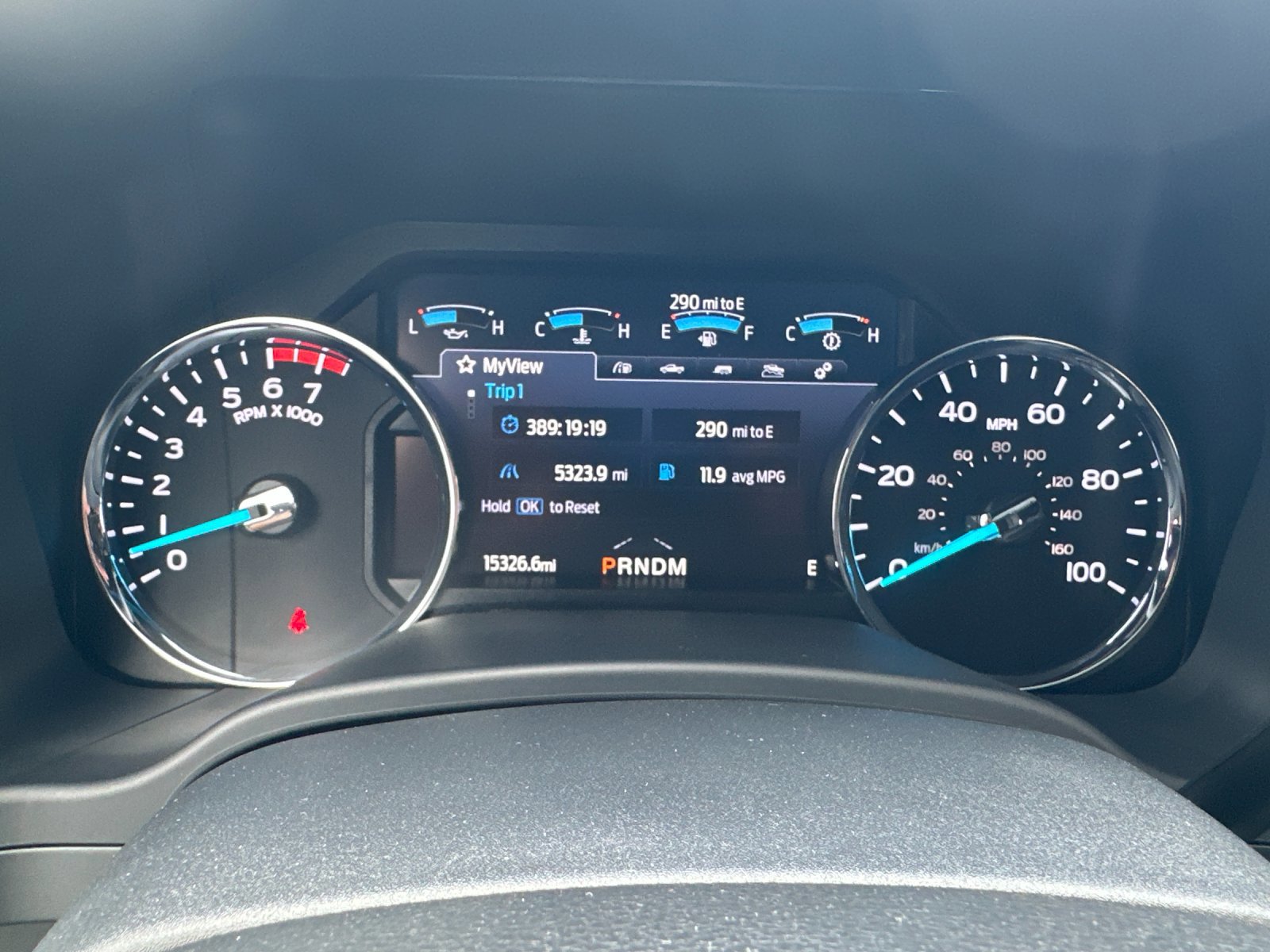 2022 Ford F-350 Lariat photo 23