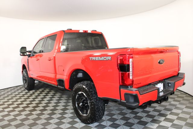 2026 Ford F-250 Lariat photo 4