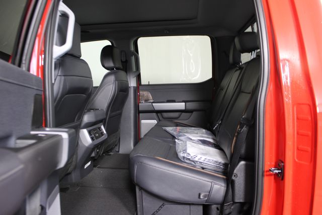 2026 Ford F-250 Lariat photo 17