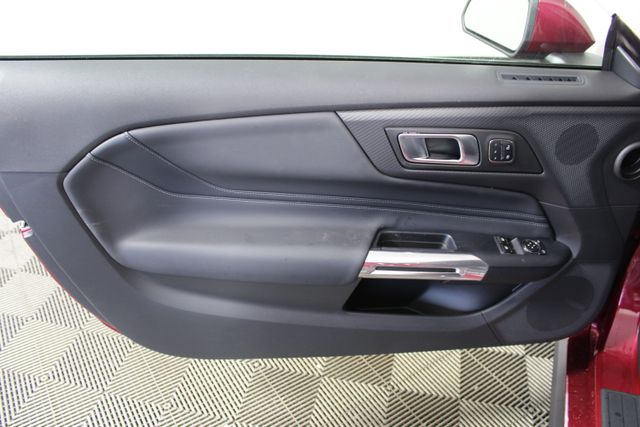 2025 Ford Mustang GT Premium photo 14