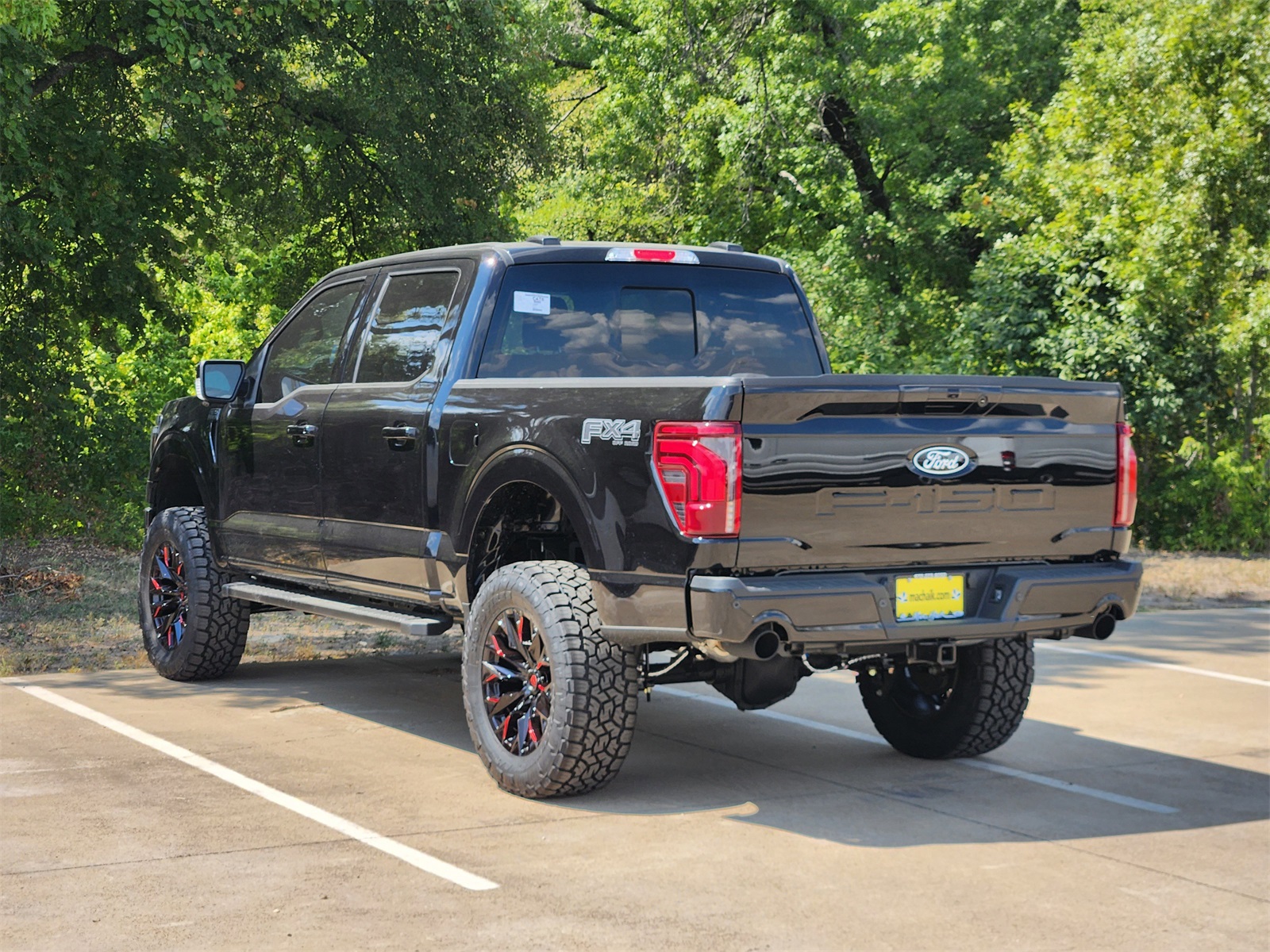 2025 Ford F-150 Lariat photo 3
