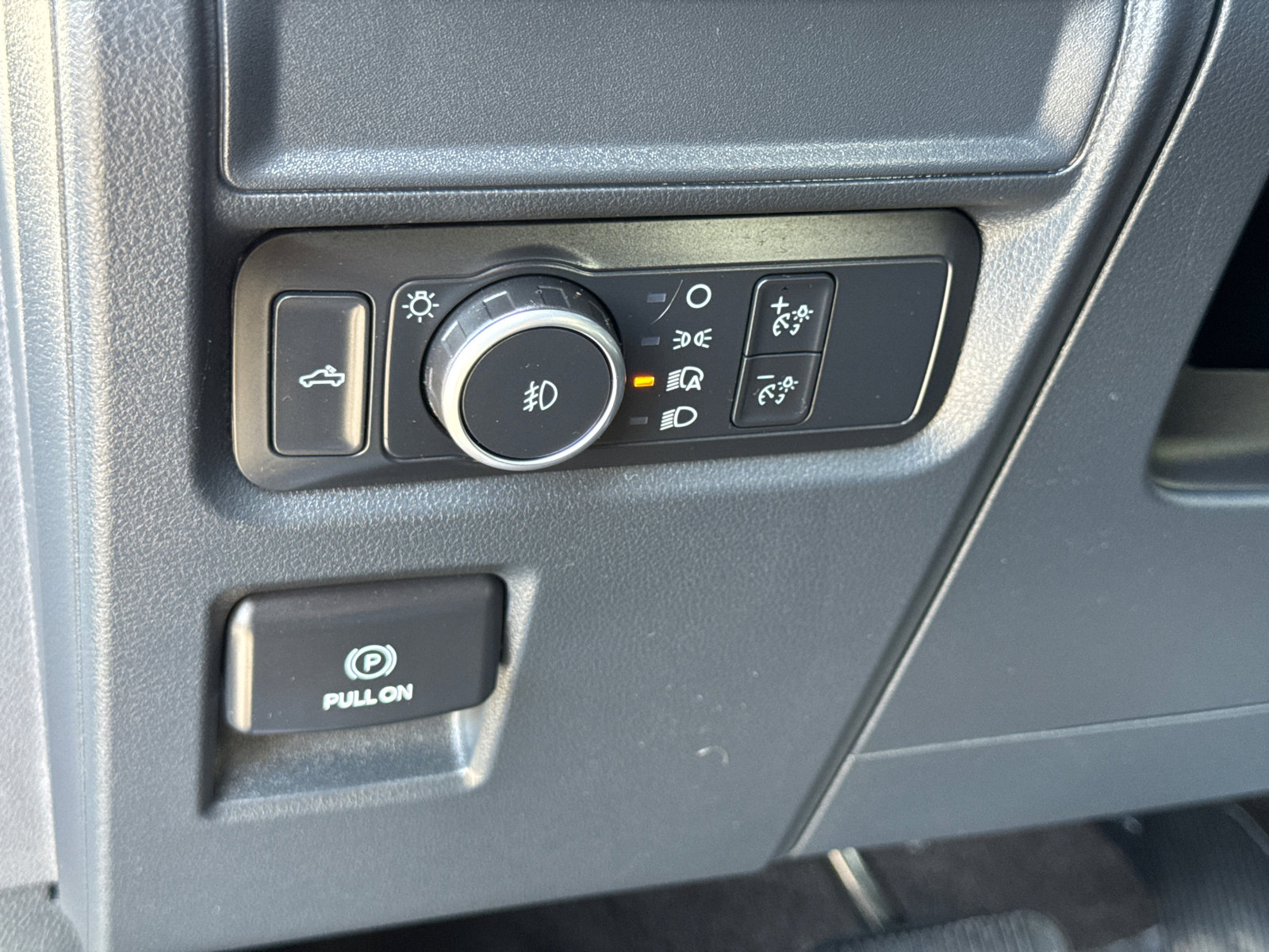 2022 Ford F-150 XL photo 26