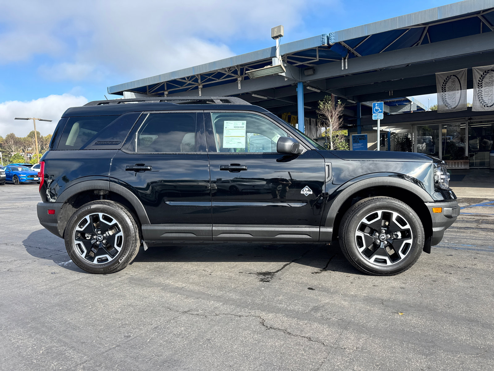 2024 Ford Bronco Sport Outer Banks photo 7