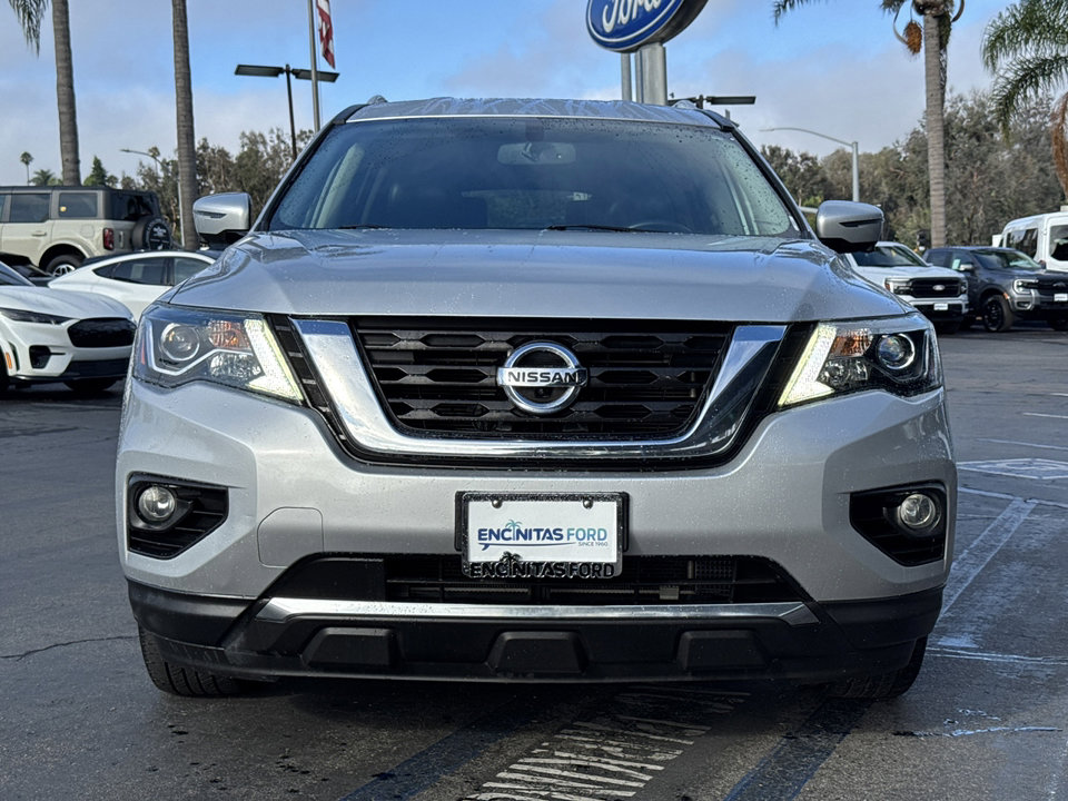 2019 Nissan Pathfinder SL photo 5