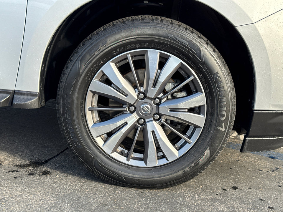 2019 Nissan Pathfinder SL photo 6
