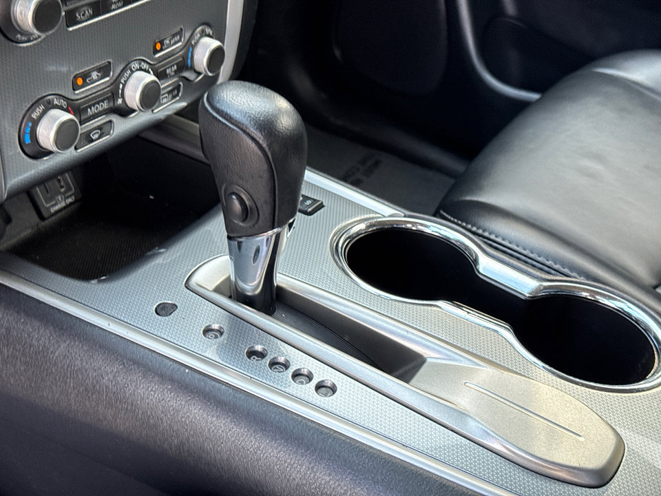 2019 Nissan Pathfinder SL photo 23