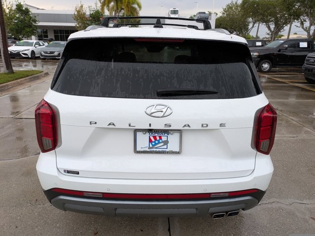 2025 Hyundai Palisade Limited photo 2