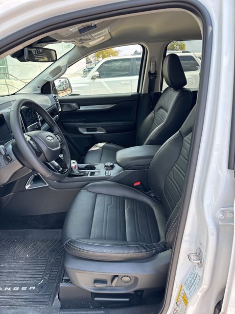 2025 Ford Ranger Lariat photo 5