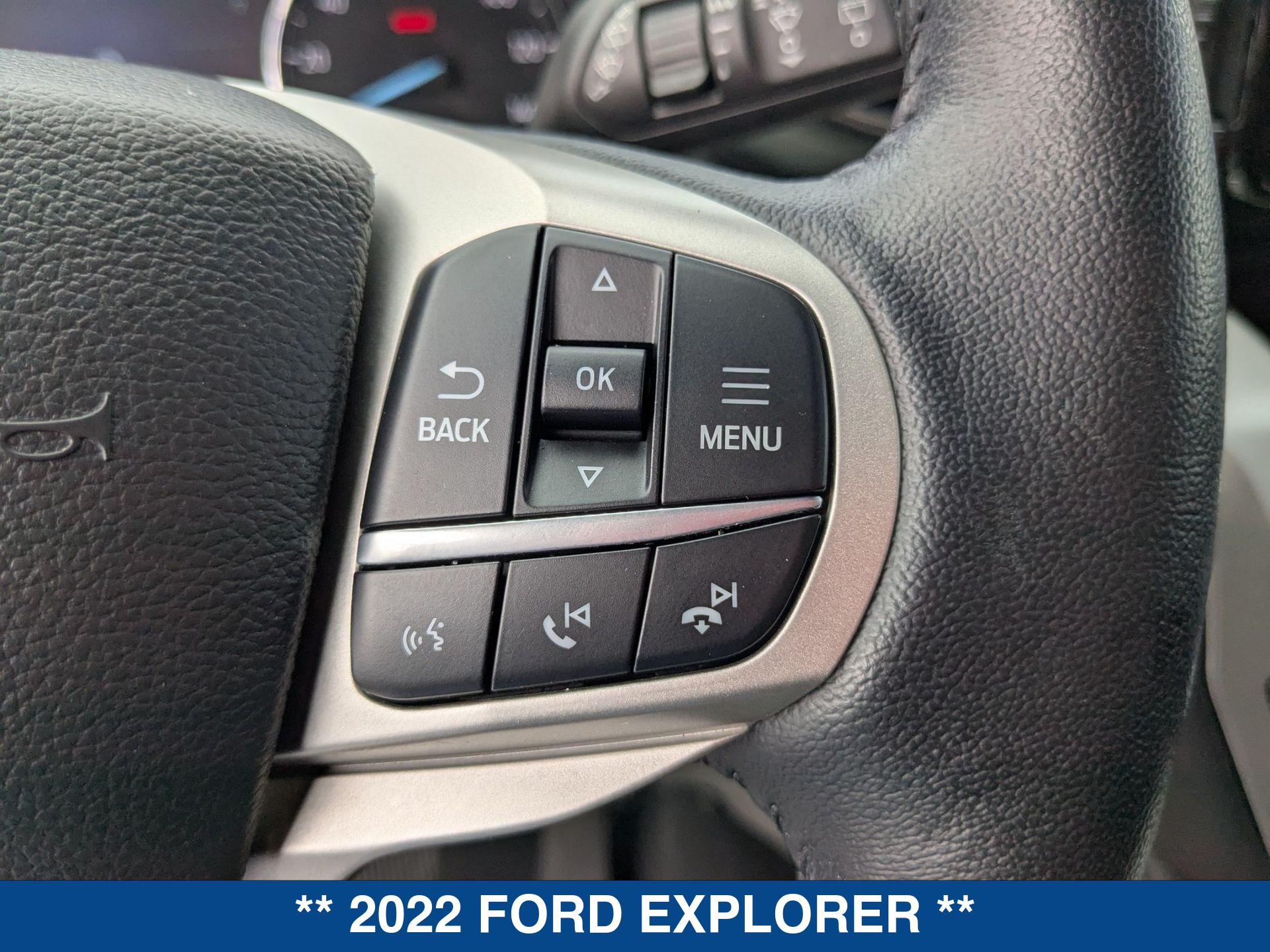 2022 Ford Explorer XLT photo 17