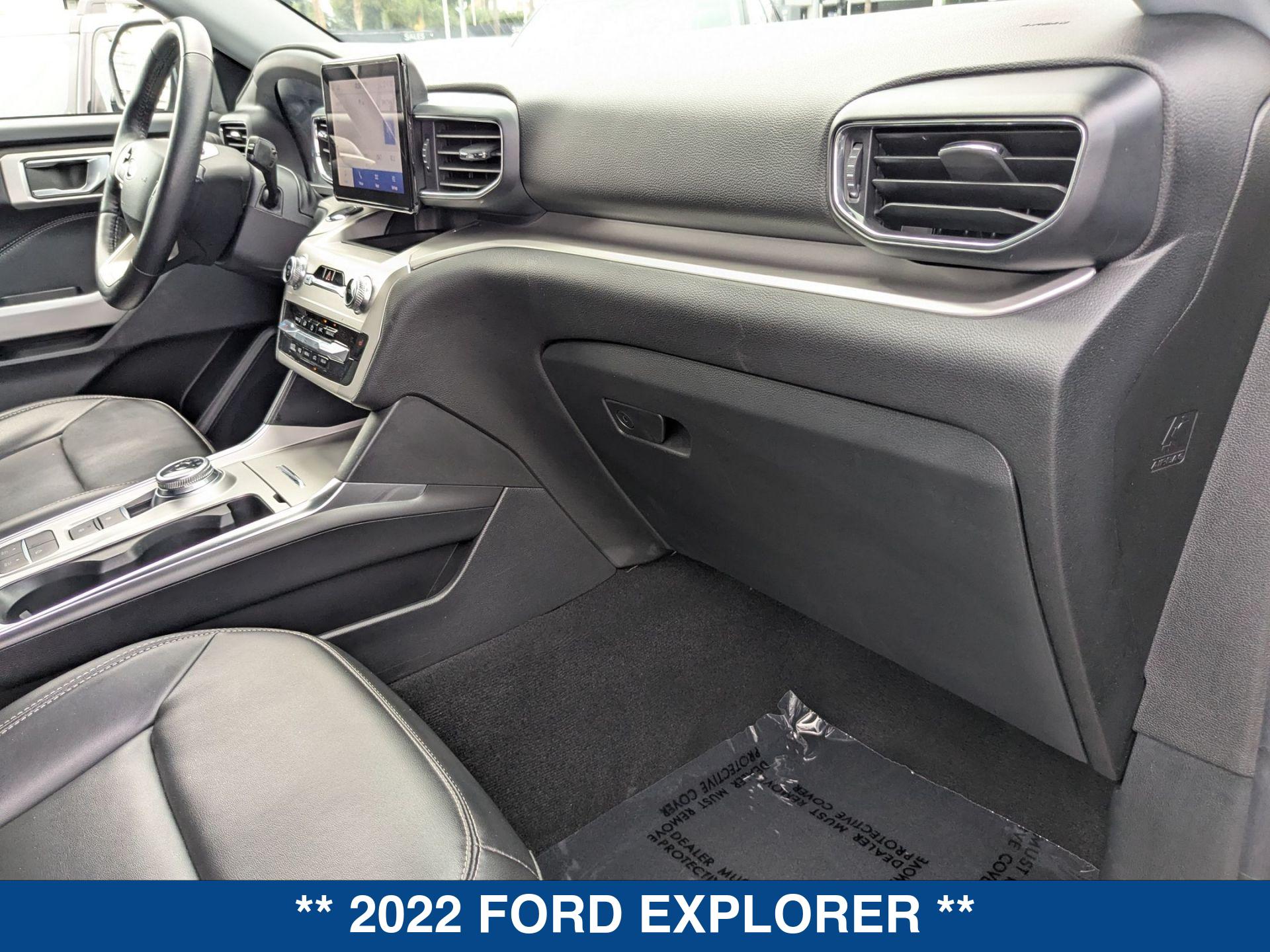 2022 Ford Explorer XLT photo 23