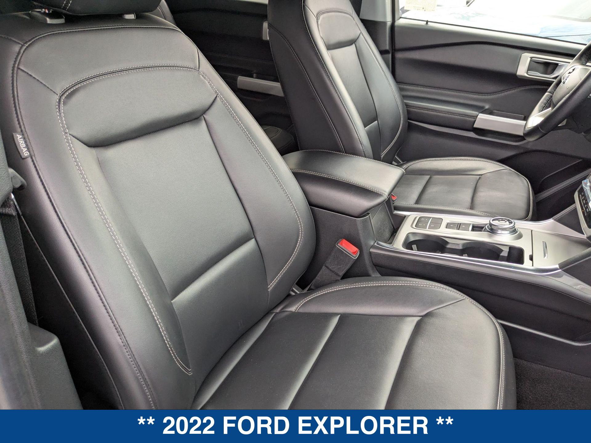 2022 Ford Explorer XLT photo 24