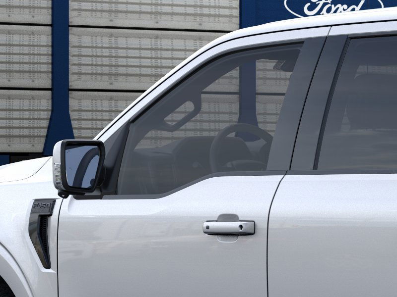 2025 Ford F-150 Lariat photo 14