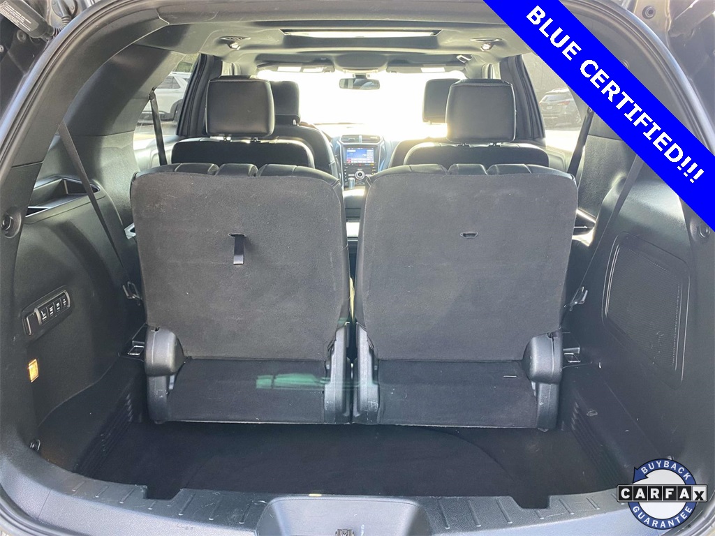 2019 Ford Explorer Platinum photo 8