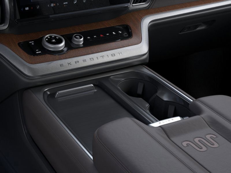 2025 Ford Expedition MAX King Ranch photo 13