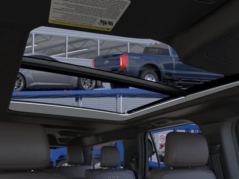 2025 Ford Expedition MAX King Ranch photo 19