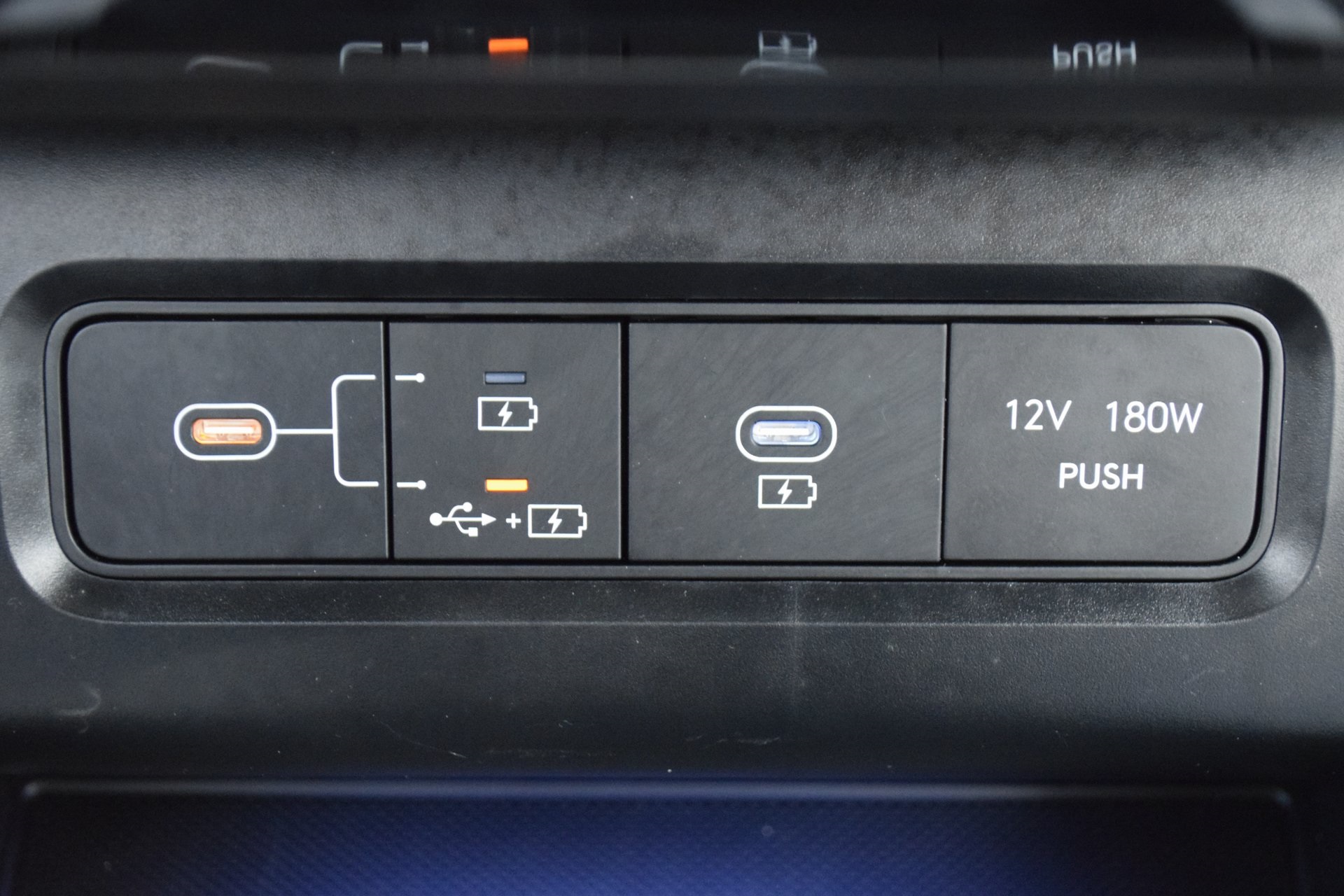 2025 Hyundai Tucson Limited photo 12