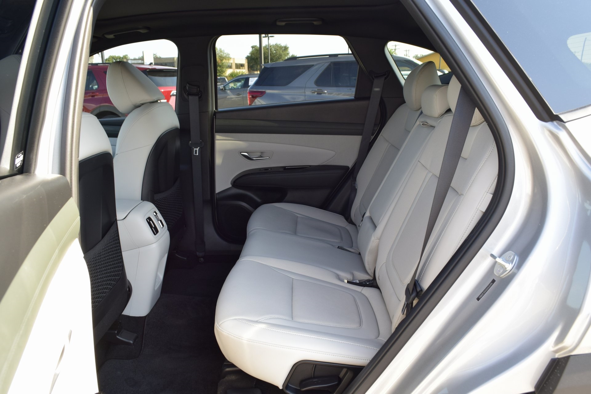 2025 Hyundai Tucson Limited photo 15
