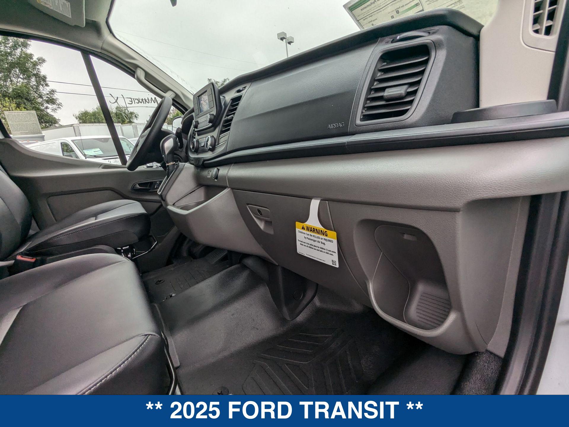 2025 Ford Transit photo 23