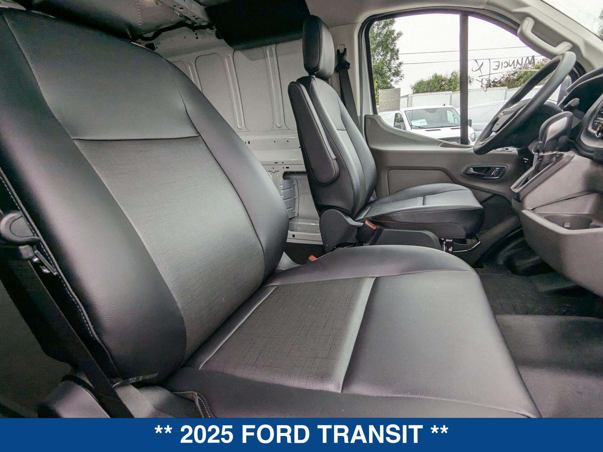 2025 Ford Transit photo 24