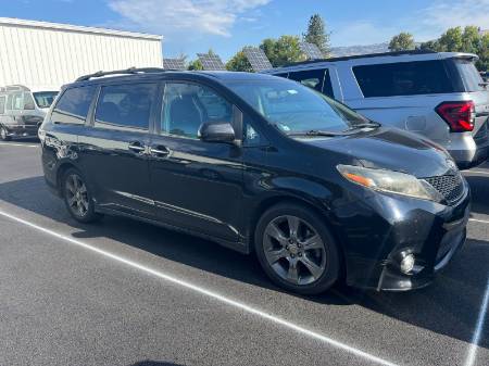 2015 Toyota Sienna SE