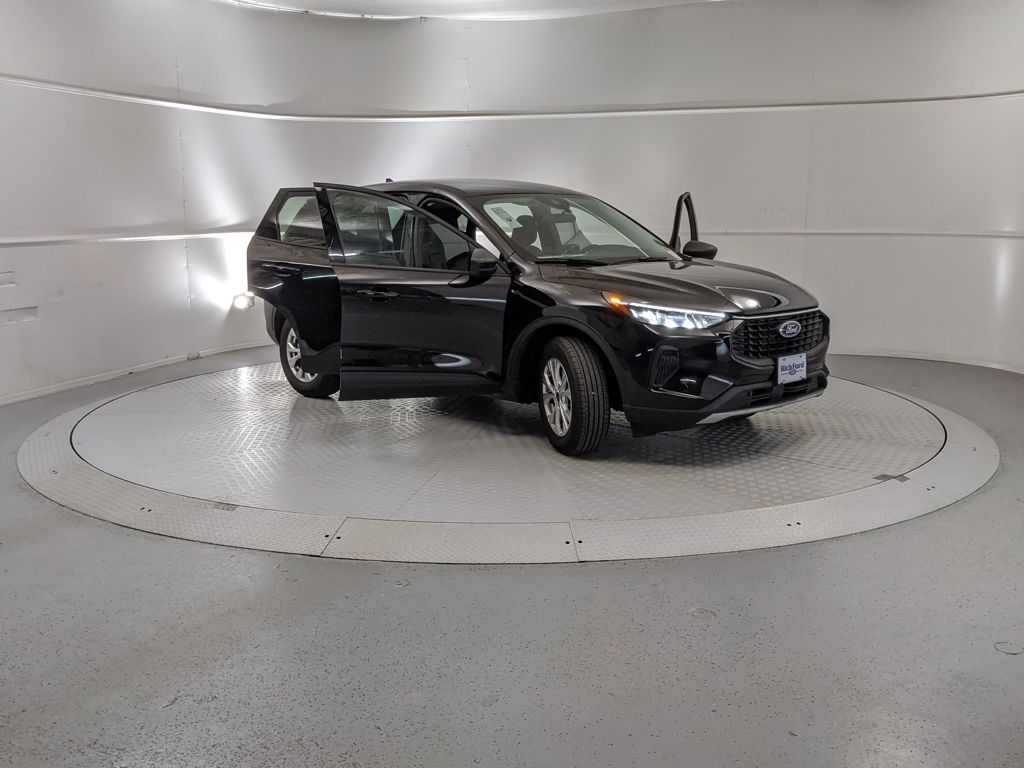 2025 Ford Escape Active photo 2