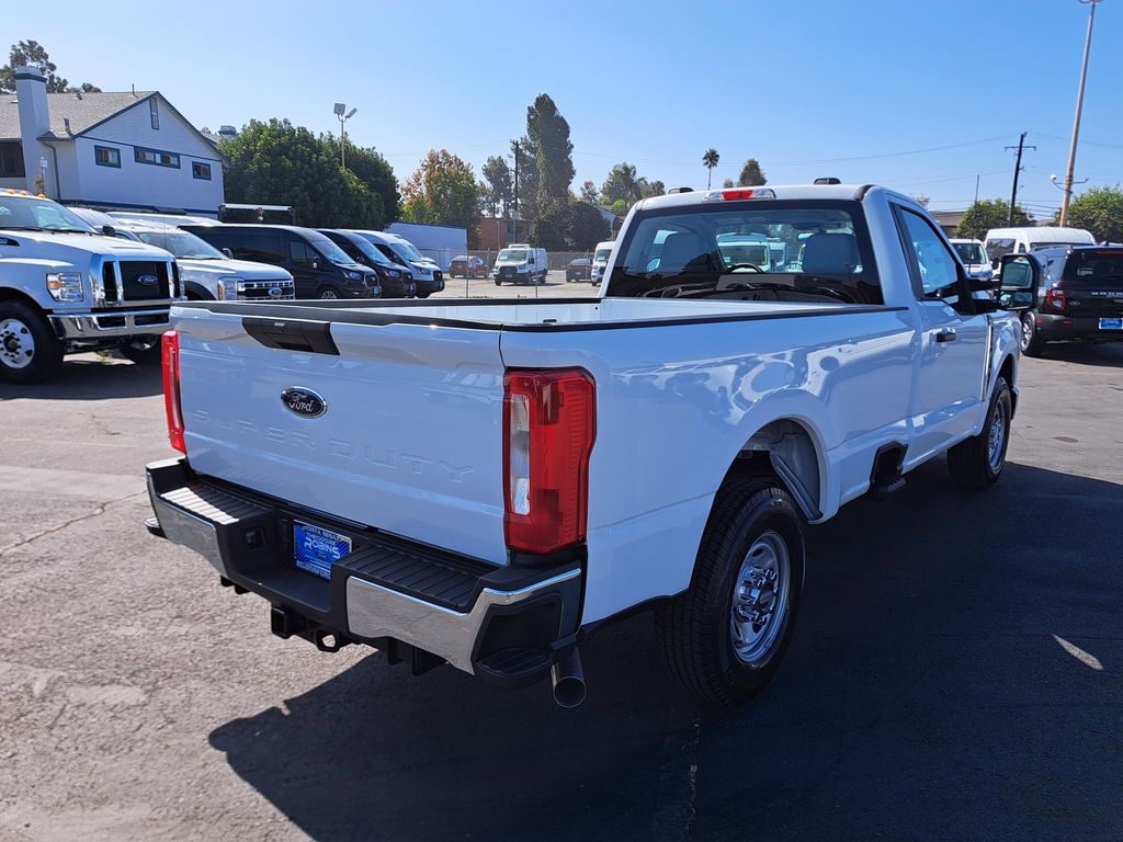 2026 Ford F-250 photo 4
