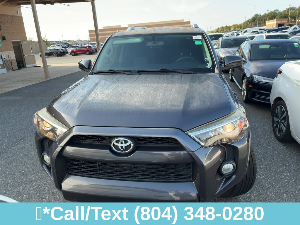 2016 Toyota 4Runner SR5 photo 2