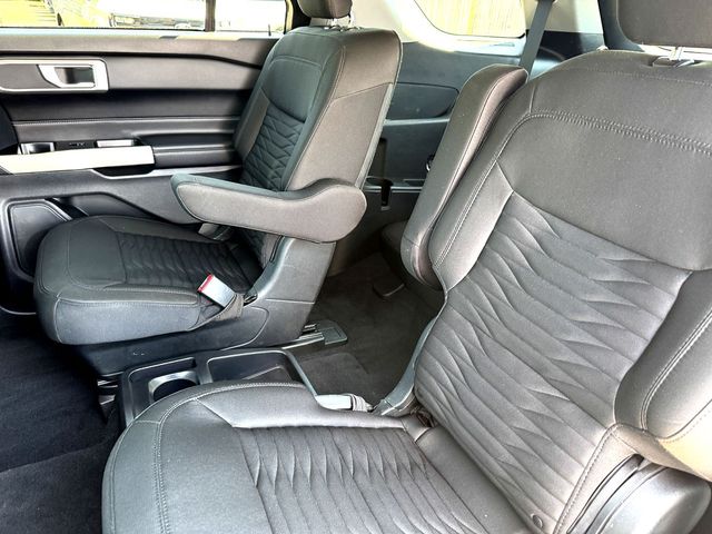 2021 Ford Explorer XLT photo 22