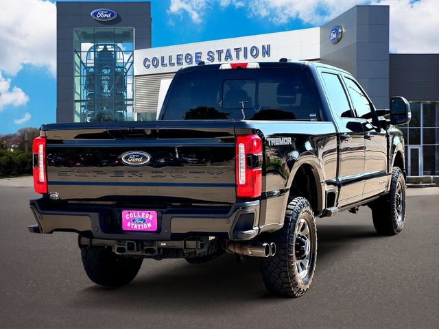 2023 Ford F-250 Lariat photo 4