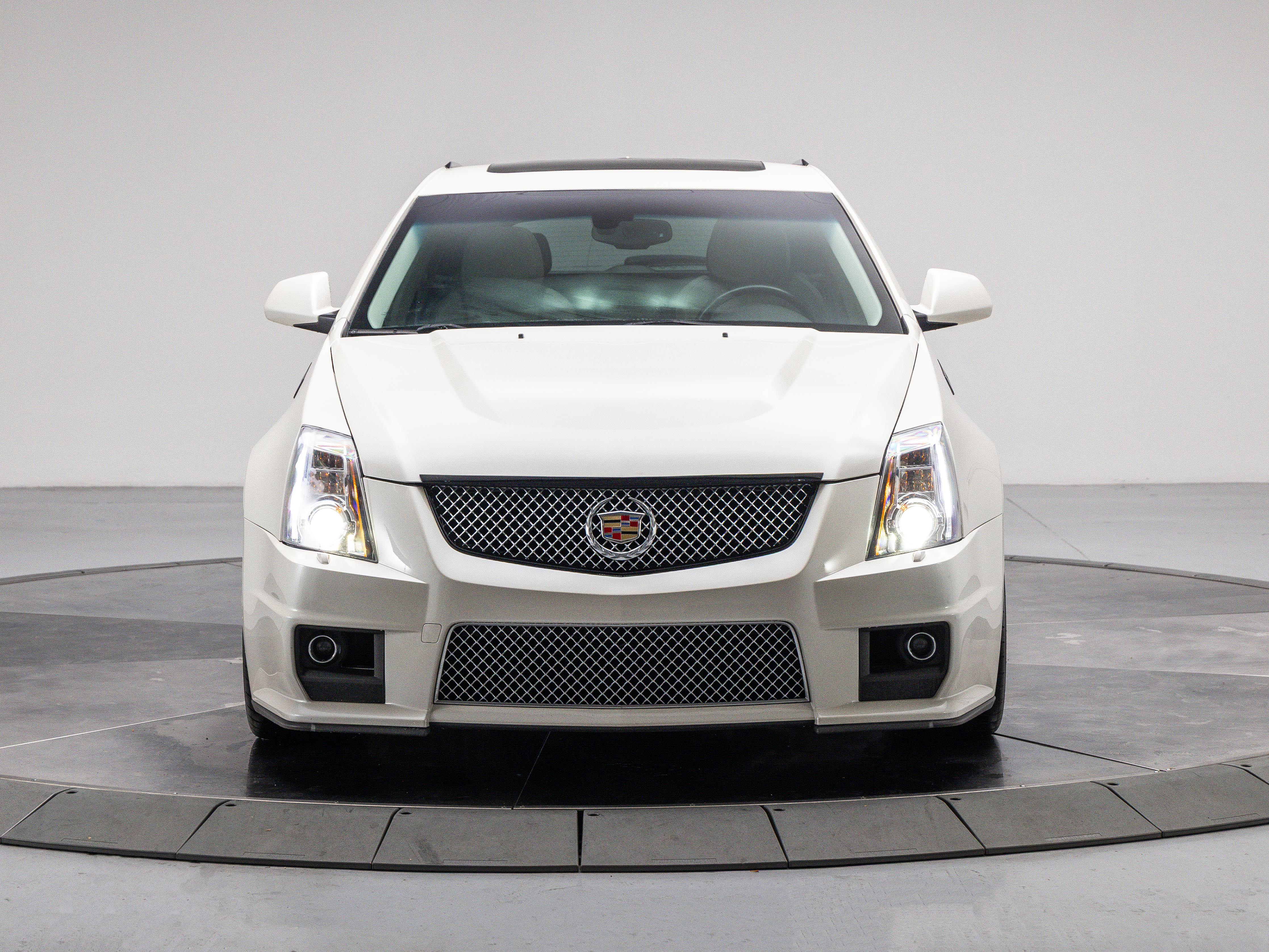 2014 Cadillac CTS V photo 11